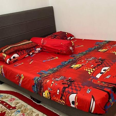 Homestay Delisha Parit Raja Uthm Εξωτερικό φωτογραφία