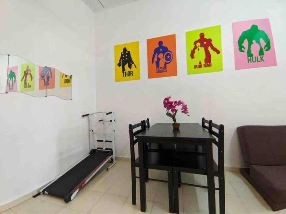 Homestay Delisha Parit Raja Uthm Εξωτερικό φωτογραφία